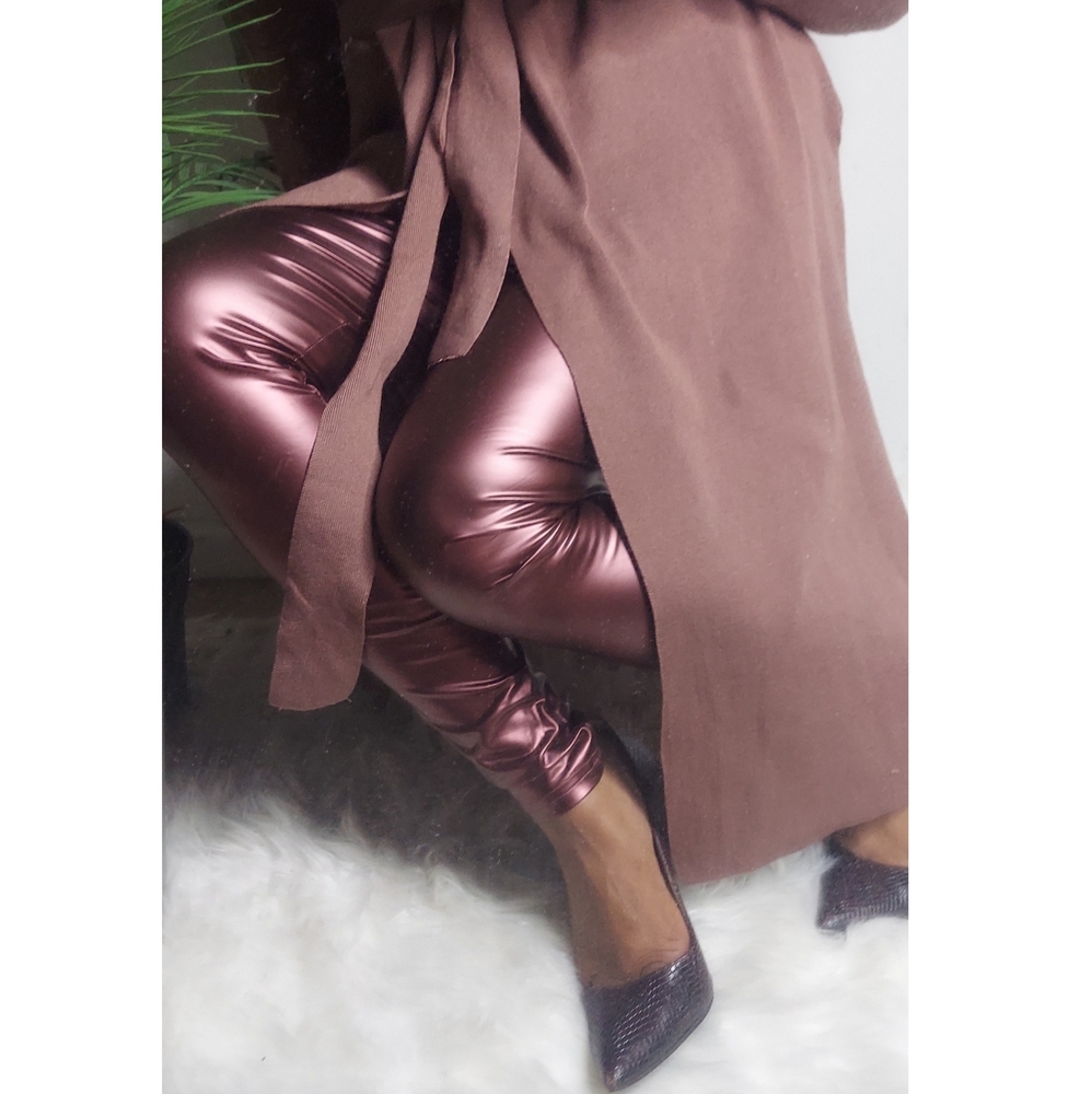 Metallic Pink shiny leggings